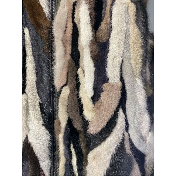 Medium, Euro Collections, unique fur vest, with leather trim. Like new condition - Picture 2 of 8